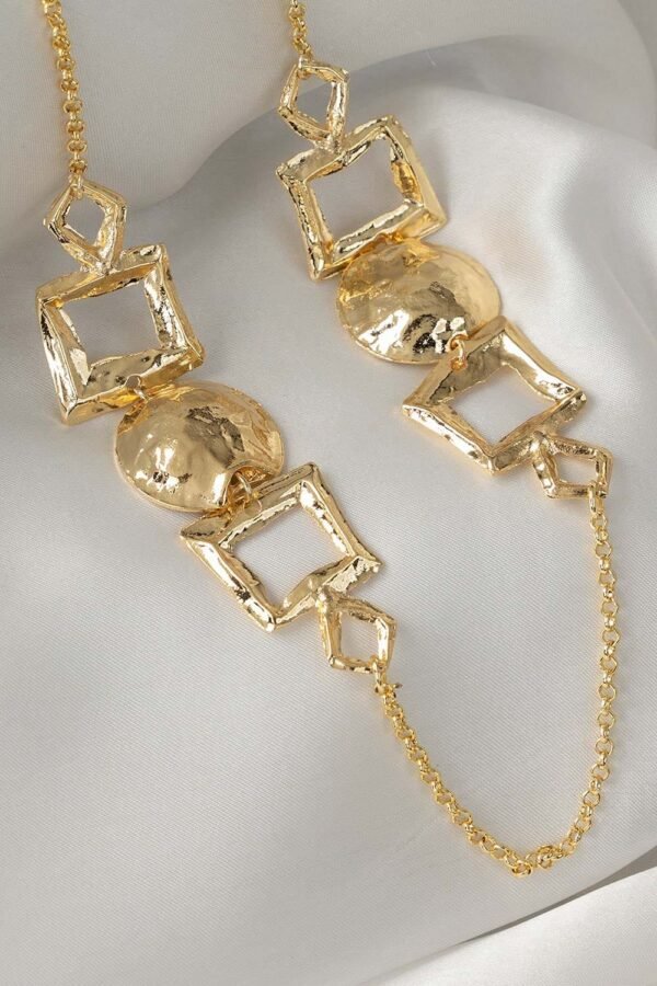 Trendy Golden Necklace