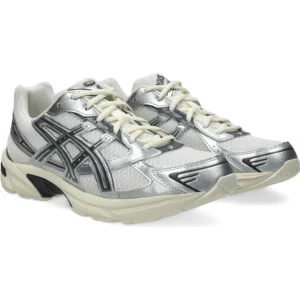Retro Athletic Running Shoe